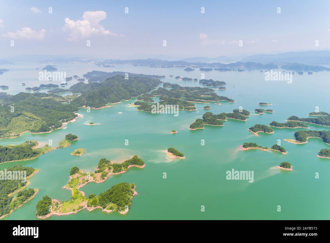 vista aerea del paesaggio del lago di hangzhou thousand island Foto Stock