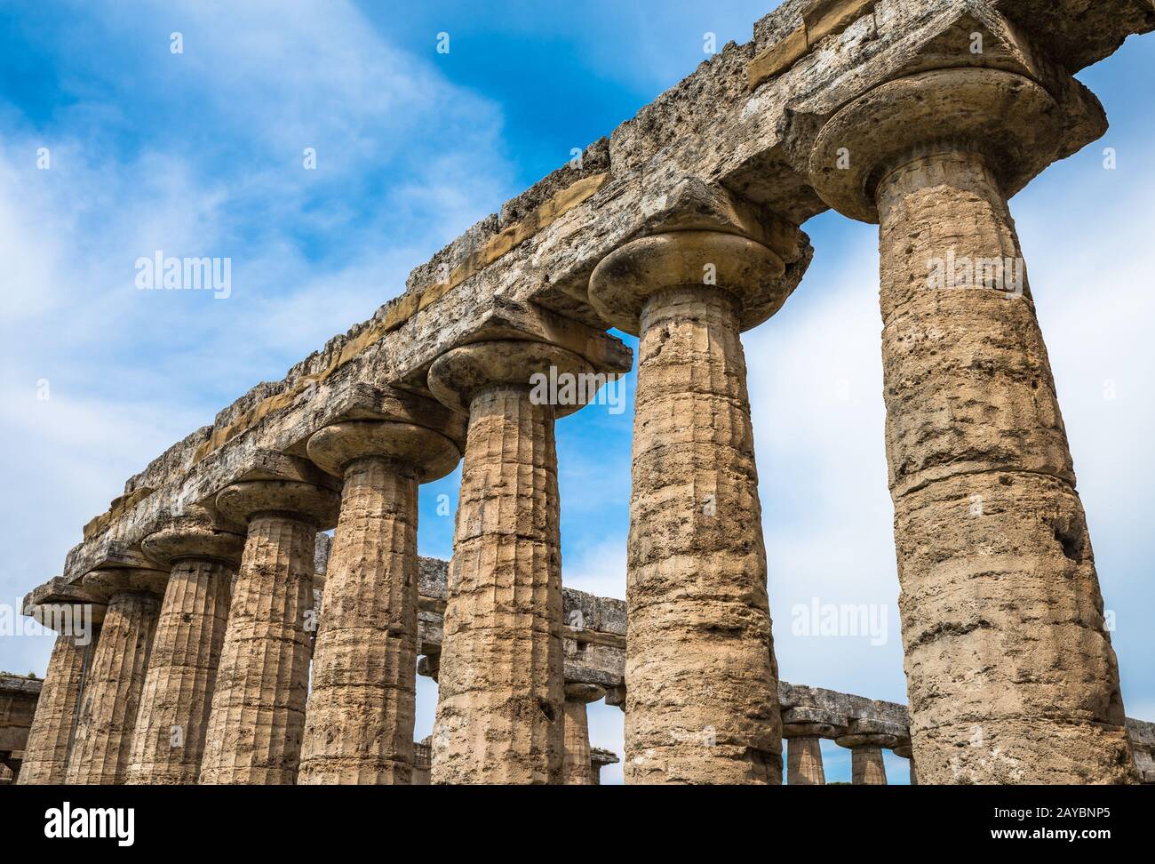 Il tempio di Cerere o Athena a Paestum sito archeologico, provincia di Salerno, Campania, Italia Foto Stock