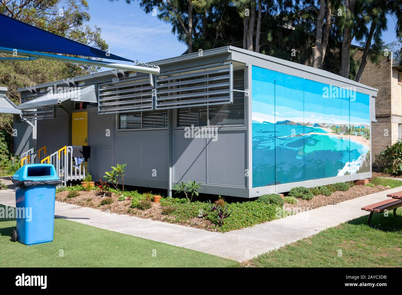 Sydney, aule smontabili presso una scuola superiore a Sydney, nuovo Galles del Sud, Australia, i demountables forniscono ulteriori spazi didattici nelle scuole Foto Stock