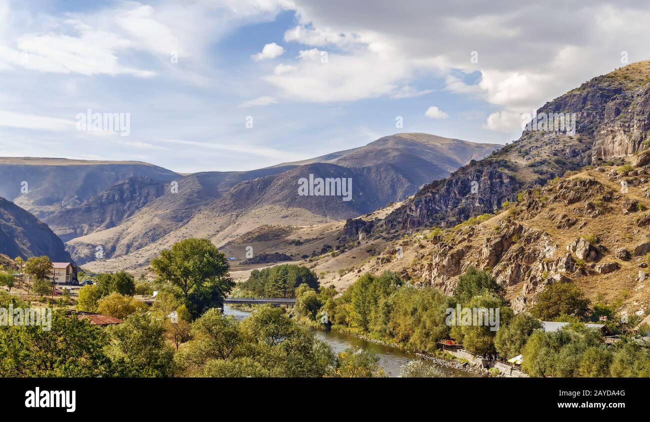 Valle del fiume Kura, Vardzia, Georgia Foto Stock