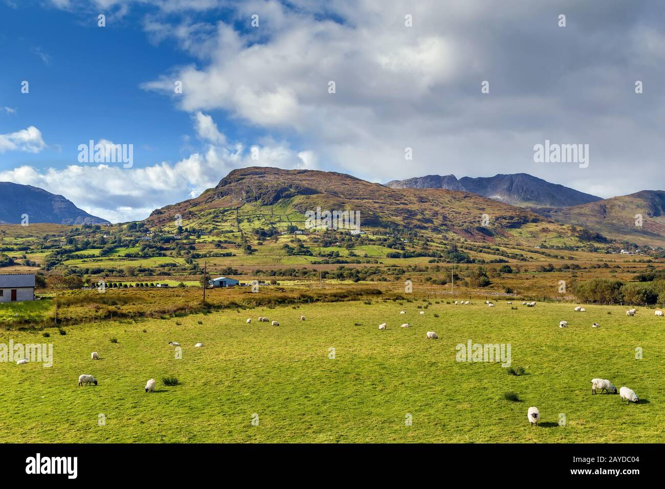 Paesaggio con le montagne, Irlanda Foto Stock