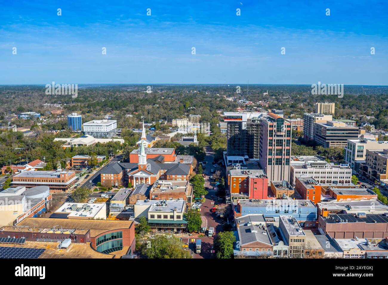 Vista della città dall'interno della vecchia capitale di Tallahassee, Florida Foto Stock