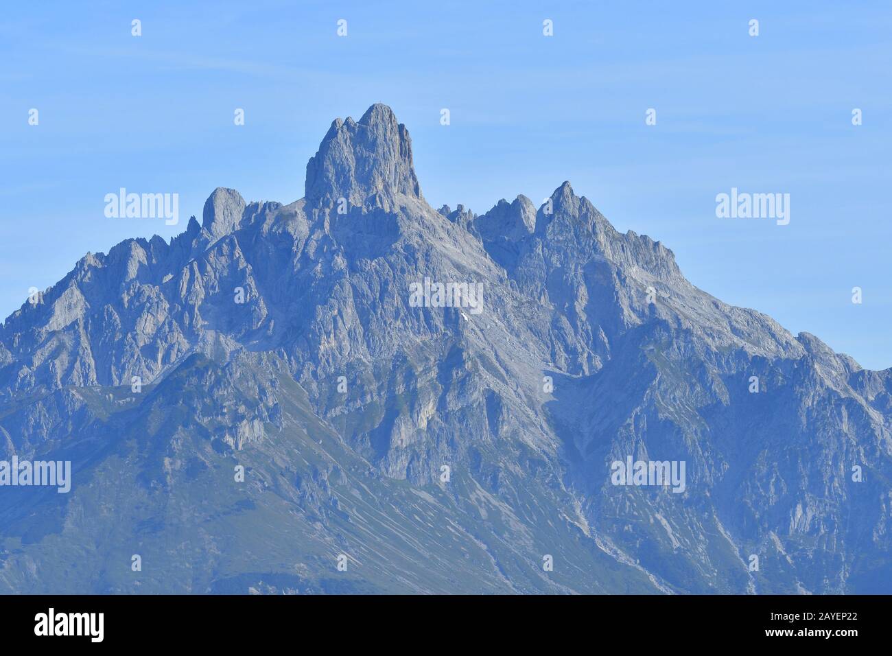 Vista sulle montagne di Dachstein in austria Foto Stock