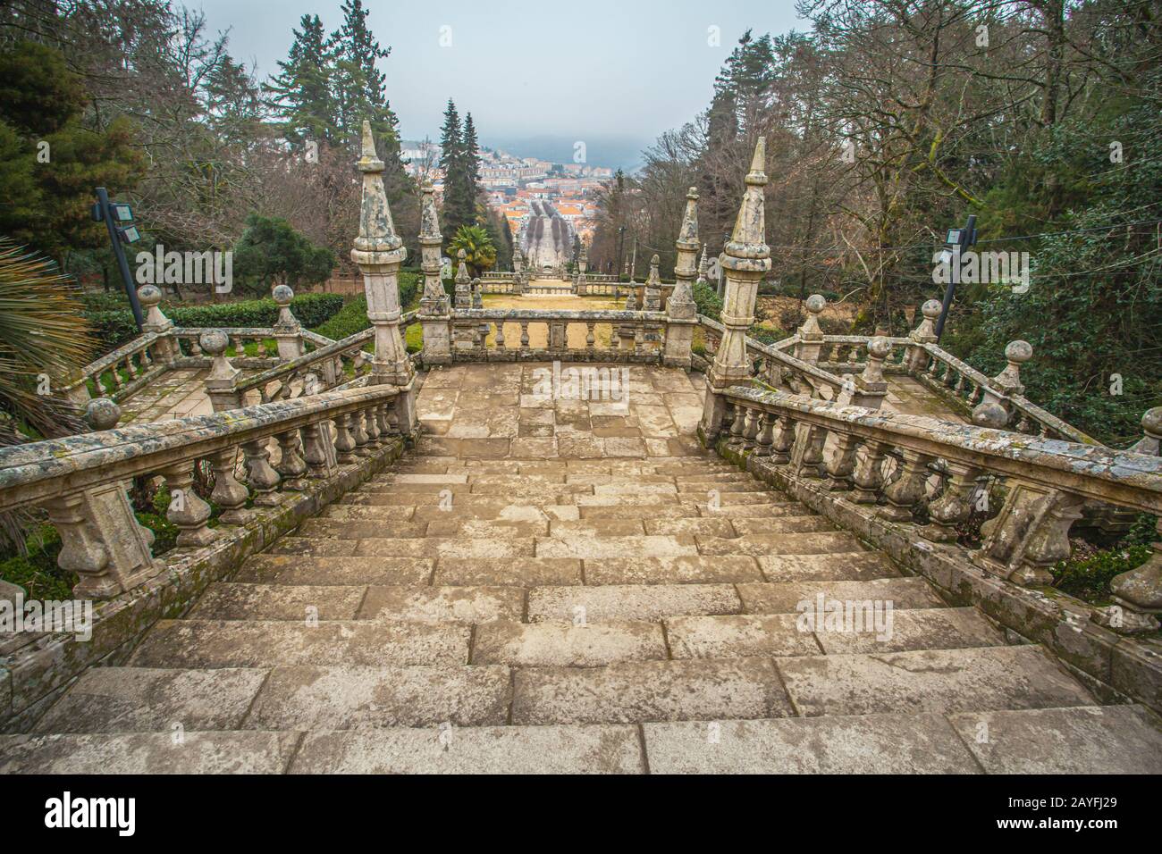 Parco e scale barocca del Santuario di Nossa Senhora dos Remédios Lamego Portogallo Foto Stock