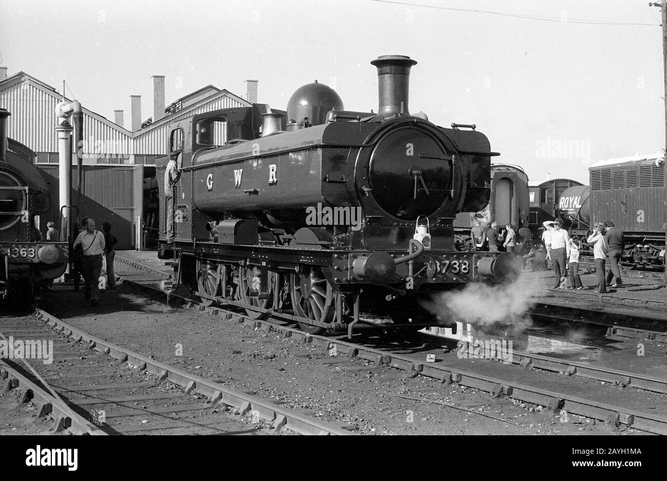 Grande ferrovia occidentale locomotiva a vapore pannier locomotiva serbatoio a Didcot 1969 Foto Stock