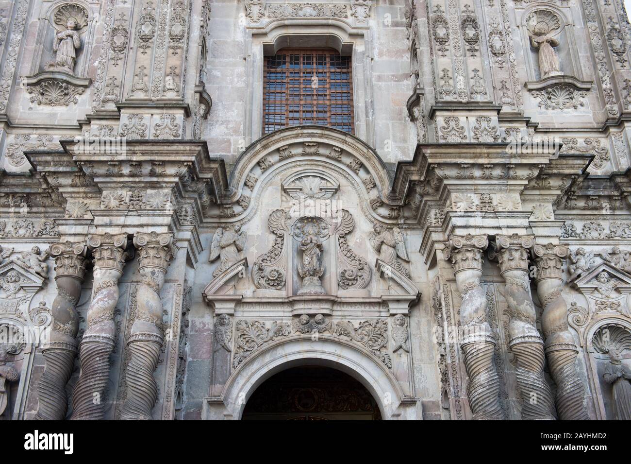 Particolare della Chiesa della Compagnia di Gesù (in spagnolo: La Iglesia de la Compania de Jesus), conosciuta come la Compania, è una chiesa gesuita in t Foto Stock