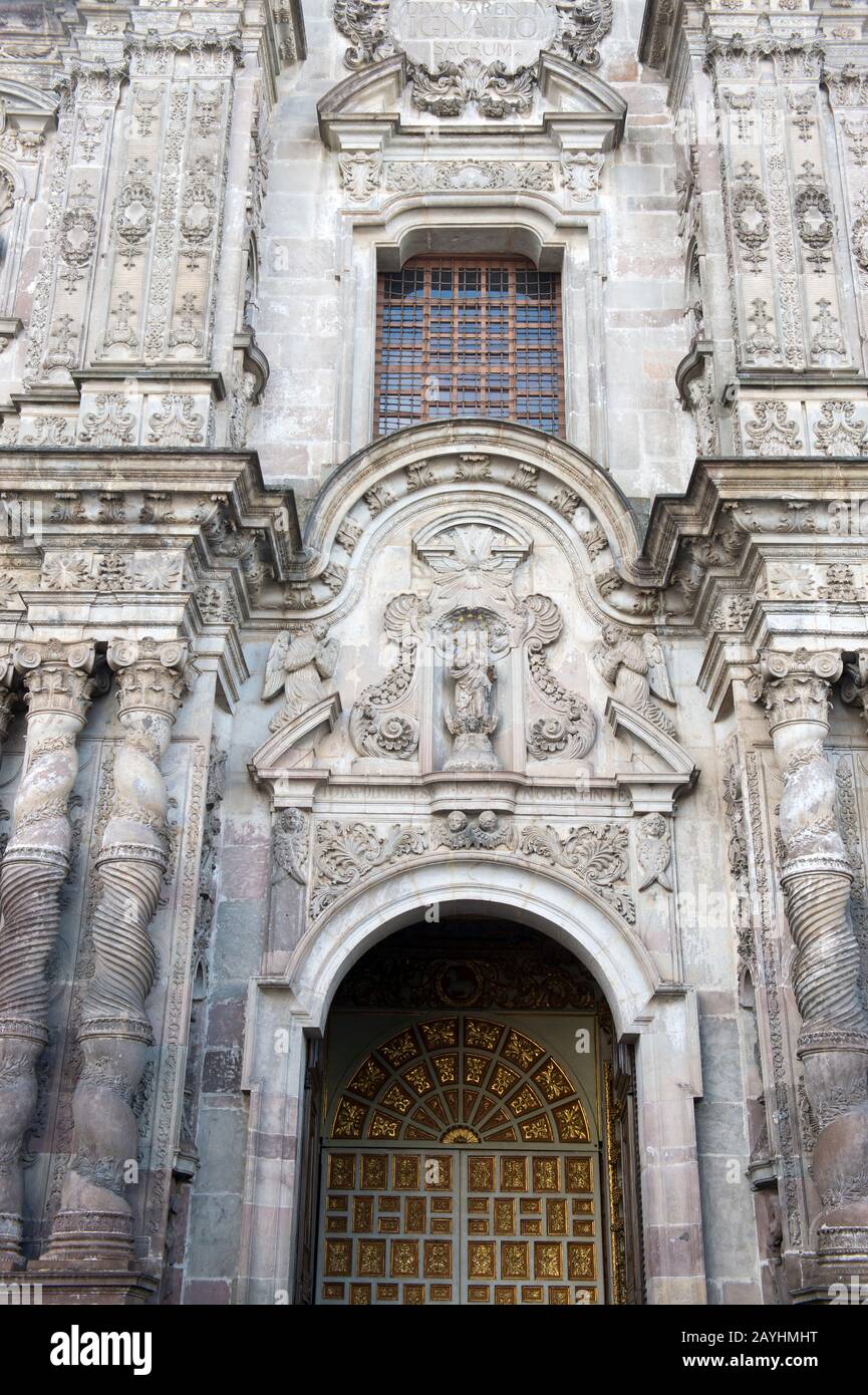 Particolare della Chiesa della Compagnia di Gesù (in spagnolo: La Iglesia de la Compania de Jesus), conosciuta come la Compania, è una chiesa gesuita in t Foto Stock