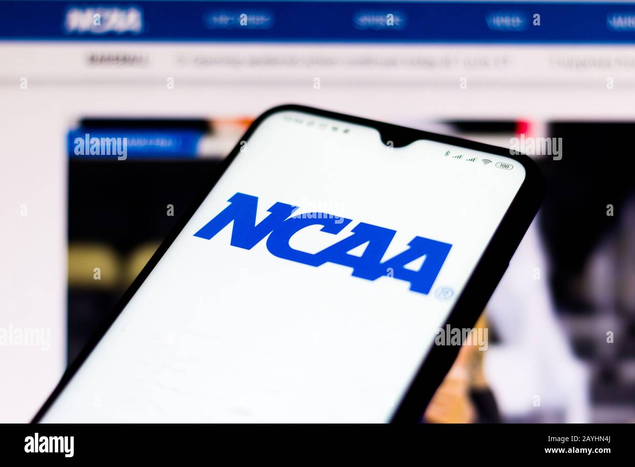In questa illustrazione della foto, il sito Web della National Collegiate Athletic Association (NCAA) è visualizzato su uno smartphone. Foto Stock