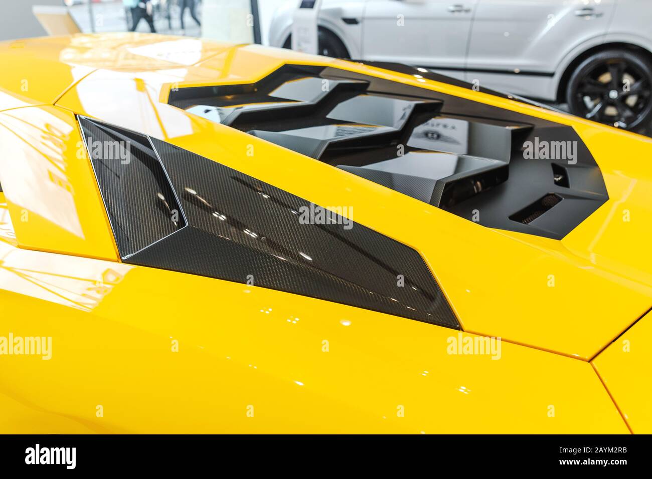 17 MAGGIO 2018, BERLINO, GERMANIA: Vista in primo piano dell'auto sportiva Lamborghini Aventador S. Foto Stock