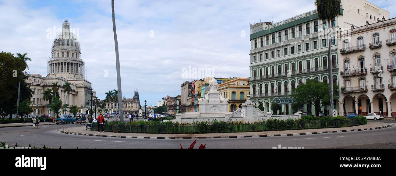 La città dell'Avana Vecchia dal Parco Foto Stock