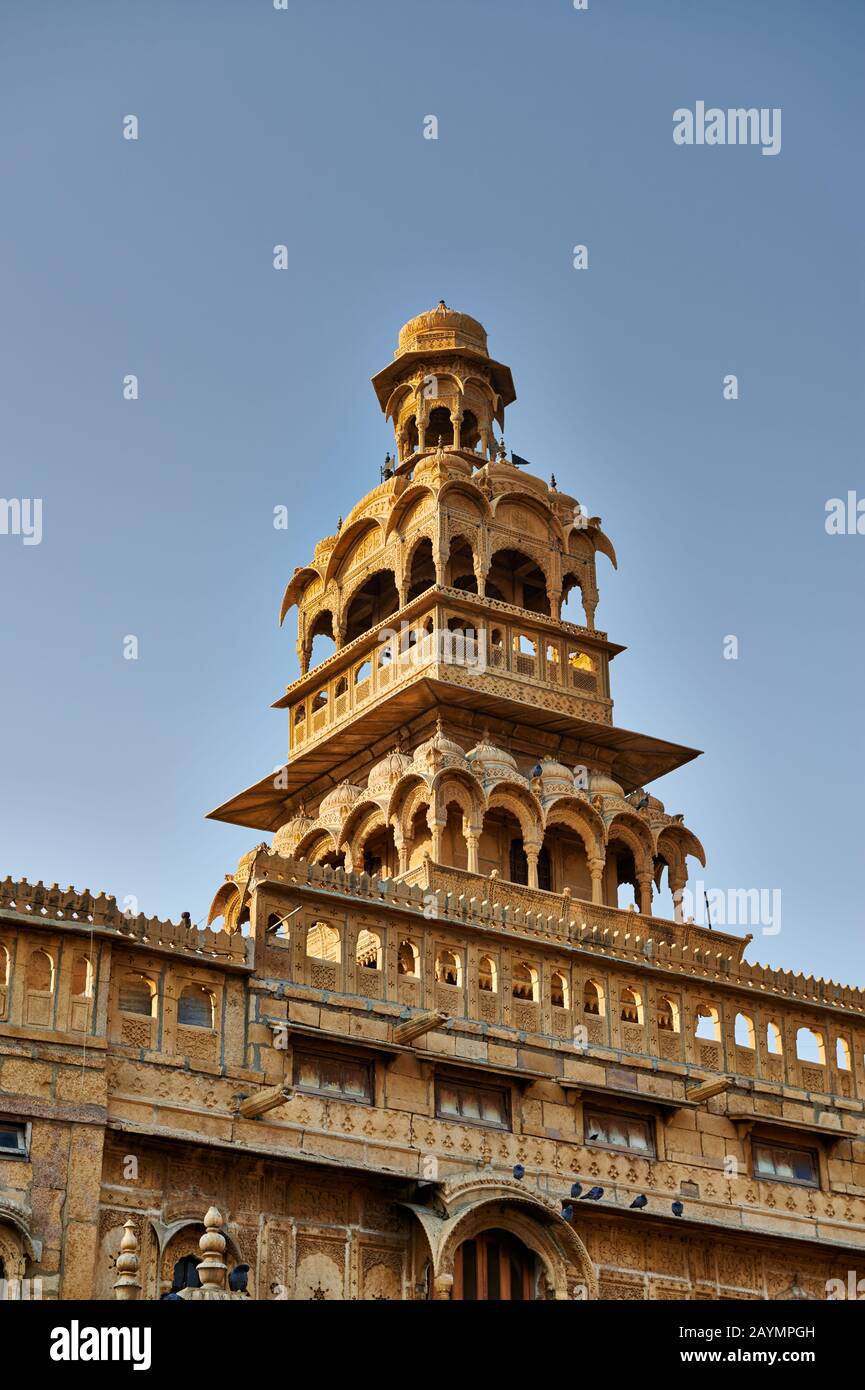 Torre Di Tazia A Mandir Palace, Jaisalmer, Rajasthan, India Foto Stock