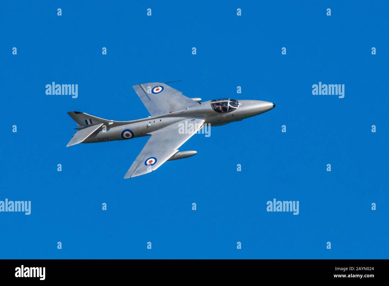 Hawker Hunter T Mk7 XL573. Registro civile G-BVGH, al Festival di volo di Newcastle, Irlanda del Nord, agosto 2014 Foto Stock