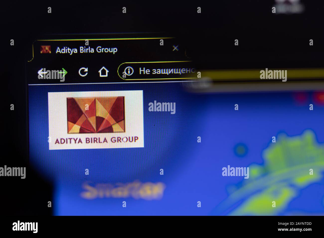 San Pietroburgo, Russia - 18 febbraio 2020: Logo della pagina del sito web aziendale di Aditya Birla Group sul display del laptop. Schermata con icona, editoriale Illustrativo Foto Stock