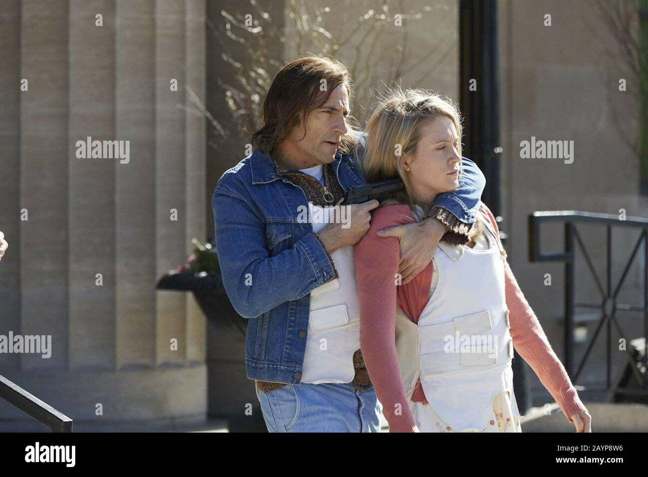 Stoccolma (conosciuta come il Captor in alcuni paesi è un film sulla criminalità americana del 2018 scritto, prodotto e diretto da Robert Budreau. Questa fotografia è esclusivamente per uso editoriale ed è il copyright della società cinematografica e/o del fotografo assegnato dalla società cinematografica o di produzione e può essere riprodotta solo da pubblicazioni in collaborazione con la promozione del film di cui sopra. È richiesto un credito obbligatorio per l'azienda cinematografica. Il fotografo deve essere accreditato anche se noto. Foto Stock