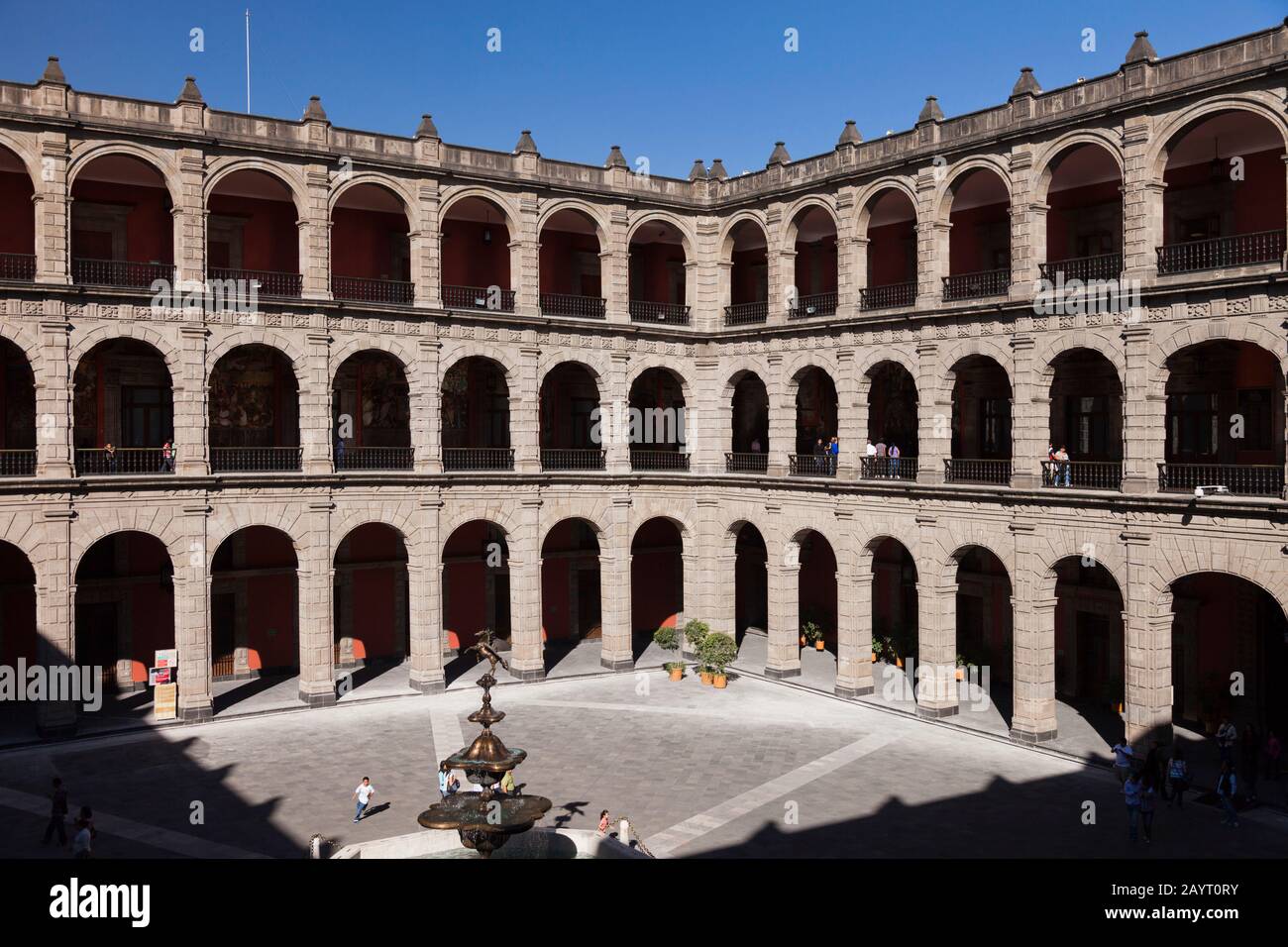 Cortile Del Palazzo Nazionale, Zocalo, Plaza De La Constitucion, Città Del Messico, Messico, America Centrale Foto Stock