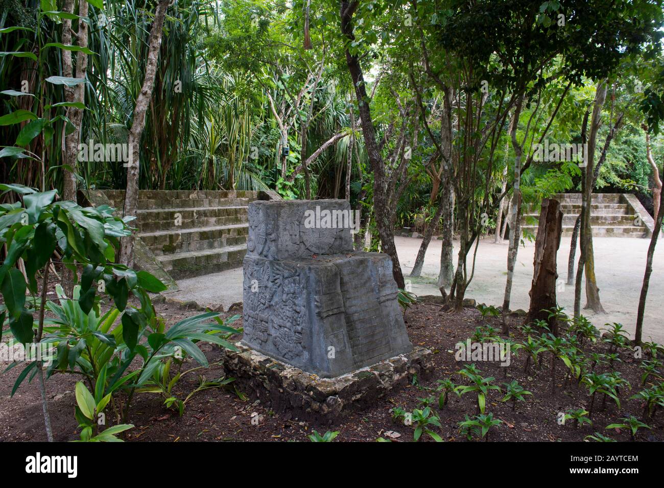 Archeologico pre-ispanico Mayan replica a Cozumel Chankanaab National Park su Cozumel Island vicino a Cancun nello stato di Quintana Roo, Yucatan Peni Foto Stock