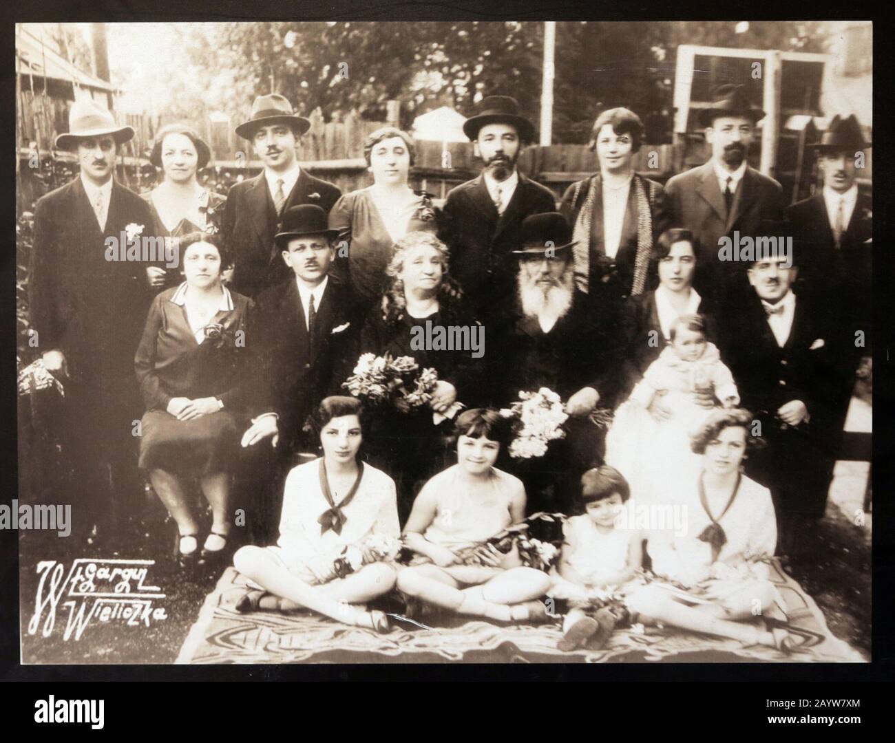 Cracovia. Cracovia. Polonia. Ritratto di famiglia ebraico, ca. 1918. Foto di Wladyslaw Gurgul Photo Studio a Wieliczka. Foto Stock