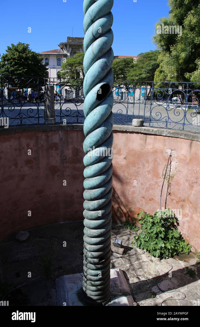 Turchia. Istanbul. Ippodromo. La Colonna Serpent O Il Treppiede Plataneo. Antica colonna di bronzo. 5th cent. BC Foto Stock