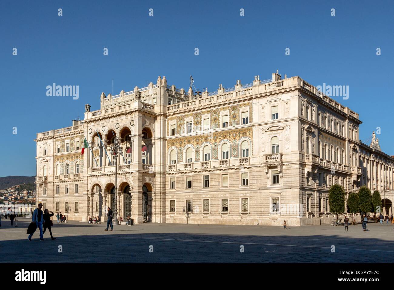 Il Palazzo del Governo in Piazza unita d'Italia a Trieste Foto Stock