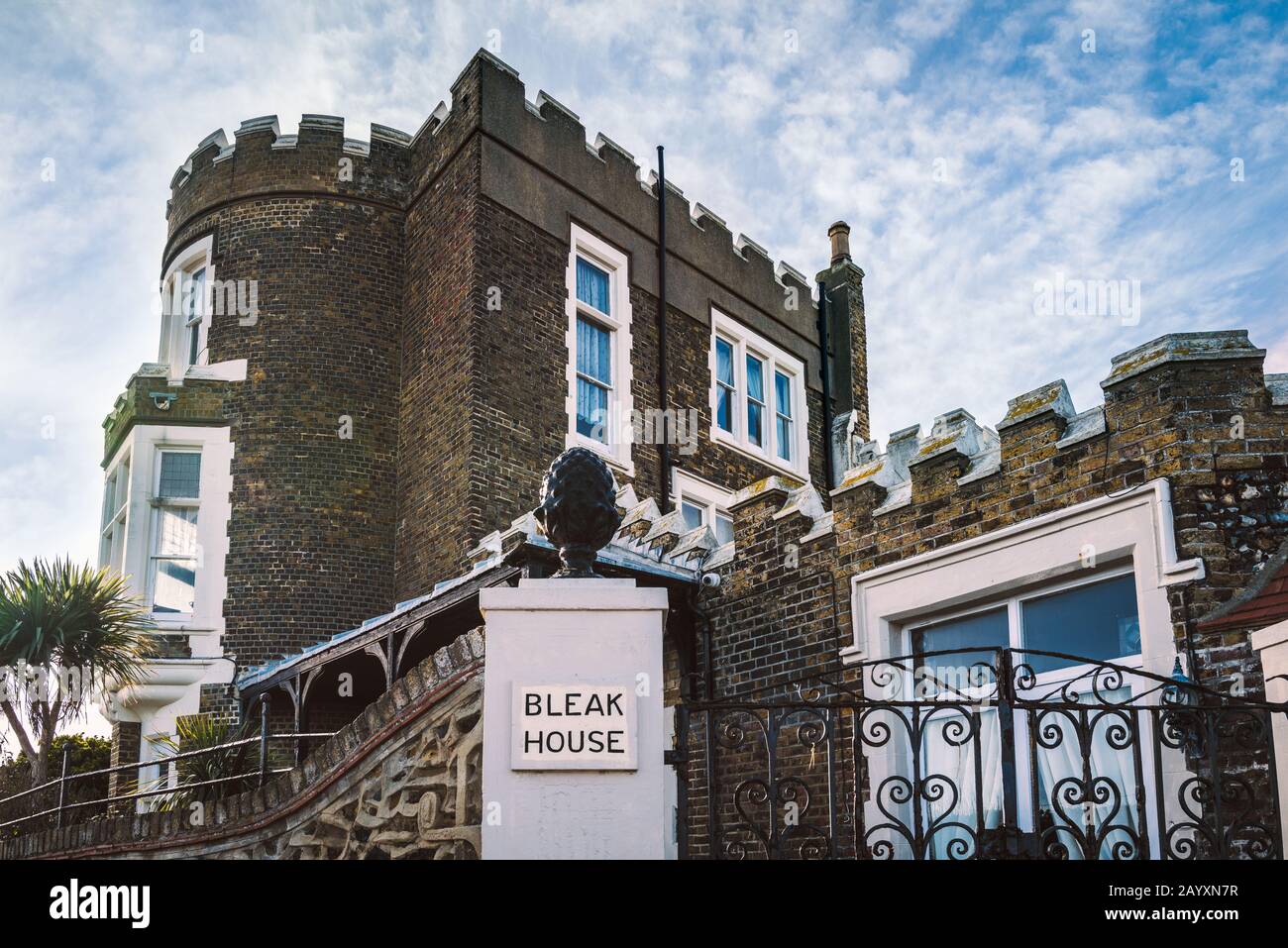 Broadstairs, Inghilterra - 12 febbraio 2020 Blak House, costruito in 1801and era una volta residenza del capitano e la casa occasionale dello scrittore Charles Dickens. Foto Stock