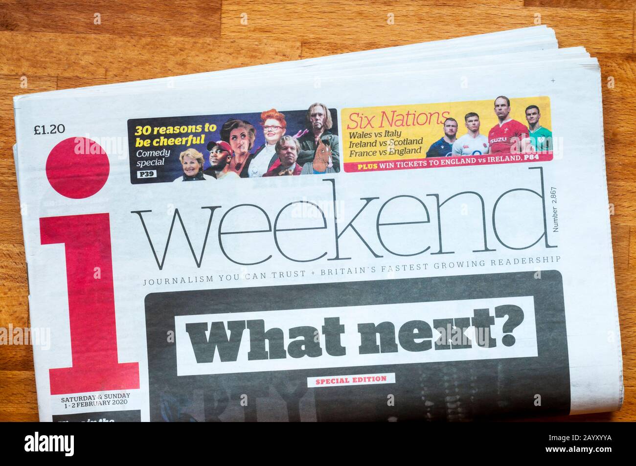 La prima pagina e la testata del i Weekend, un giornale britannico del fine settimana. Foto Stock