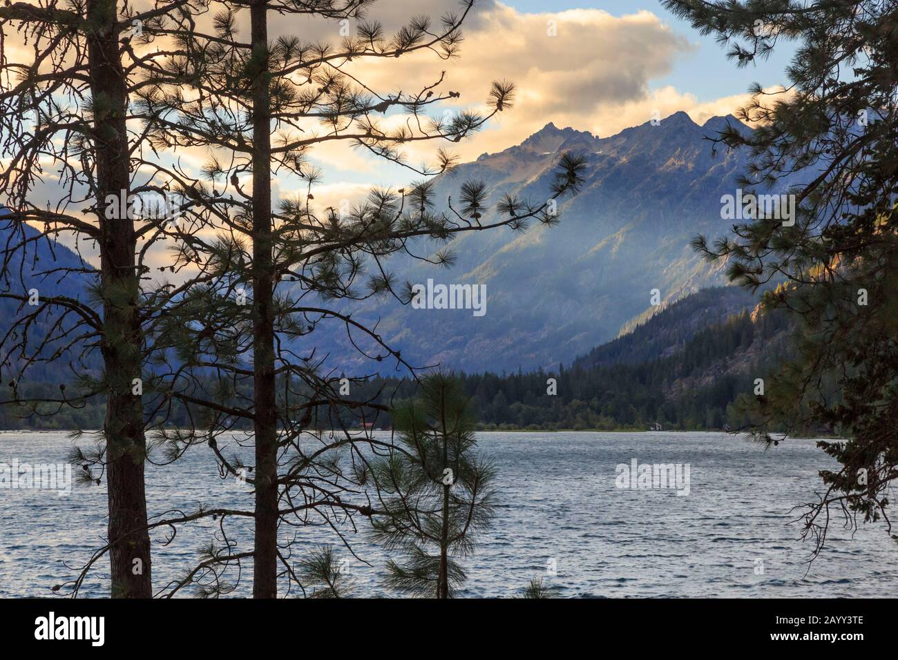 Stehekin, Chelan County, Washington, Stati Uniti, sul lago Chelan a sud del North Cascade National Park.. Foto Stock