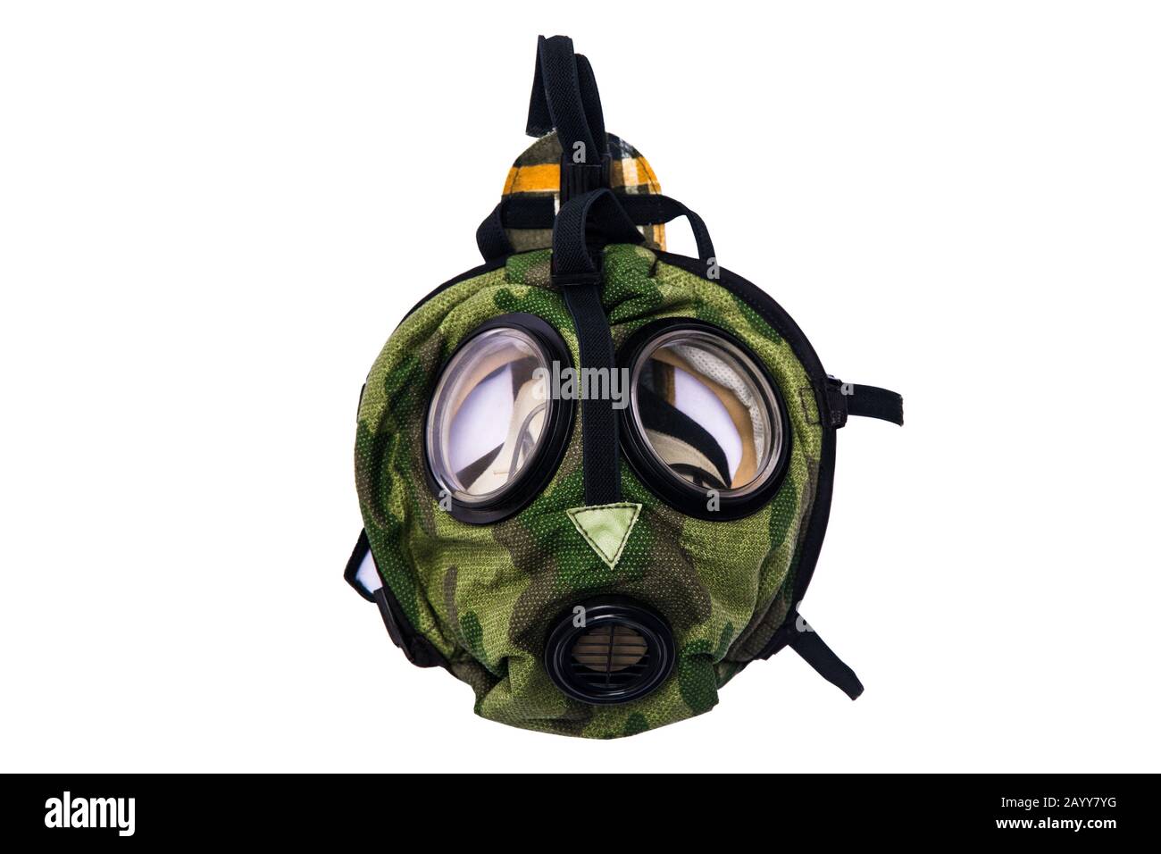 Maschera protettiva sulla testa su sfondo bianco Foto Stock