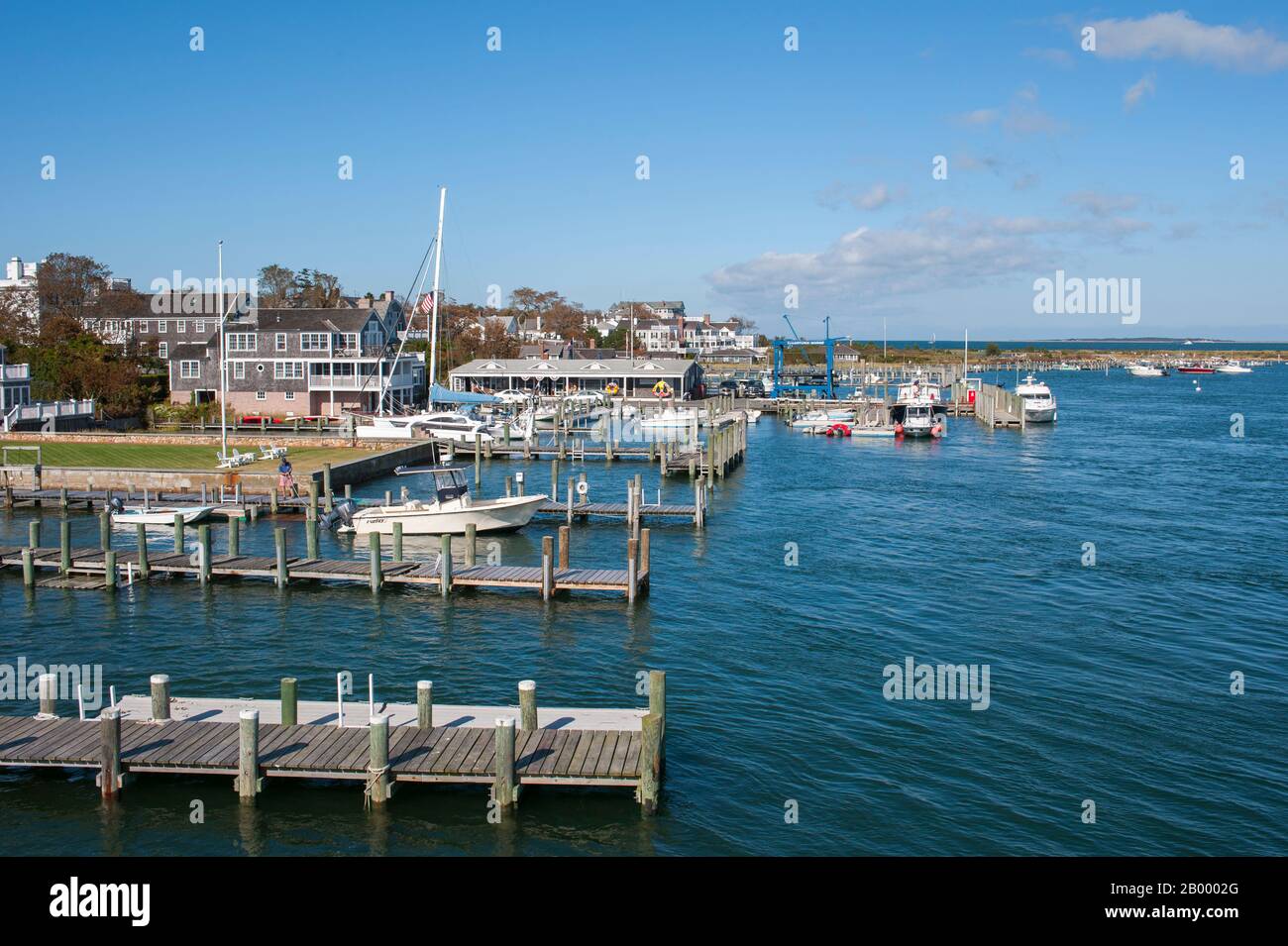 Vista sul porticciolo di Edgartown con barche a Edgartown, Martha's Vineyard, Massachusetts, Stati Uniti. Foto Stock