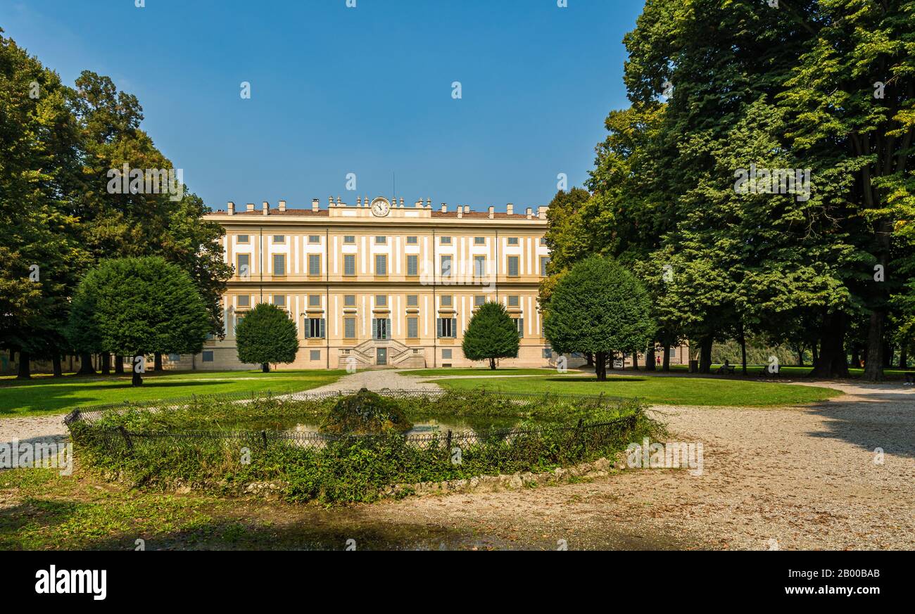 Villa Reale Di Monza (Villa Reale), Milano, Italia. La Villa reale fu costruita tra il 1777 e il 1780 dall'architetto imperiale Giuseppe Piermarini. Foto Stock