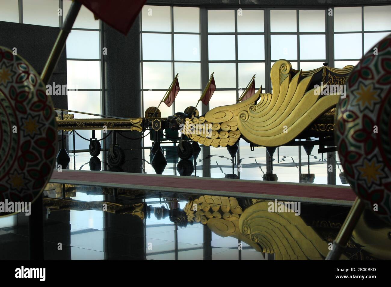 Carro cerimoniale del Sultano per la celebrazione del Giubileo all'interno del Museo Regalia reale Foto Stock