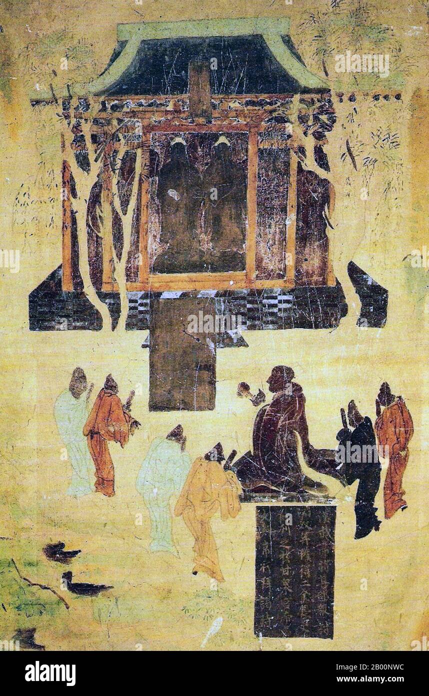 Cina: Murale che mostra l'imperatore Han Wudi (156-87 a.C.) venerando due statue del Buddha, Mogao Caves, Dunhuang, c.. VIII secolo d.C. Le Grotte di Mogao, O Grotta di Mogao (conosciuta anche come le Grotte dei Mille Buddha e le Grotte di Dunhuang) formano un sistema di 492 templi 25 km (15.5 miglia) a sud-est del centro di Dunhuang, un'oasi strategicamente situata in un crocevia religioso e culturale sulla Via della Seta, nella provincia di Gansu, in Cina. Le grotte contengono alcuni dei migliori esempi di arte buddista che si estendono per un periodo di 1,000 anni. Le prime grotte sono state scavate 366 CE come luoghi di meditazione buddista Foto Stock