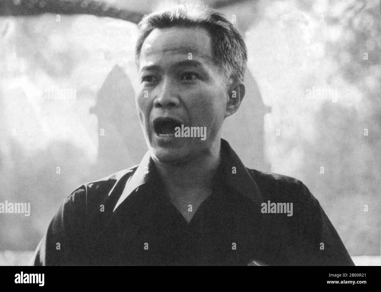 Cambogia: Khieu Samphan, Presidente del Presidio di Stato della Repubblica Democratica Kampuchia (regime dei Khmer Rossi) dal 1976 al 1979. Khmer Rouge Leadership: Khieu Samphan, nato il 27 luglio 1931, è stato il presidente del Presidio di Stato della Repubblica Democratica di Kampucha) dal 1976 al 1979. In quanto tale, ha servito come capo di stato della Cambogia ed è stato uno dei funzionari più potenti nel movimento dei Khmer rossi, anche se Pol Pot era il vero leader politico del gruppo e ha detenuto il potere più esteso. Foto Stock