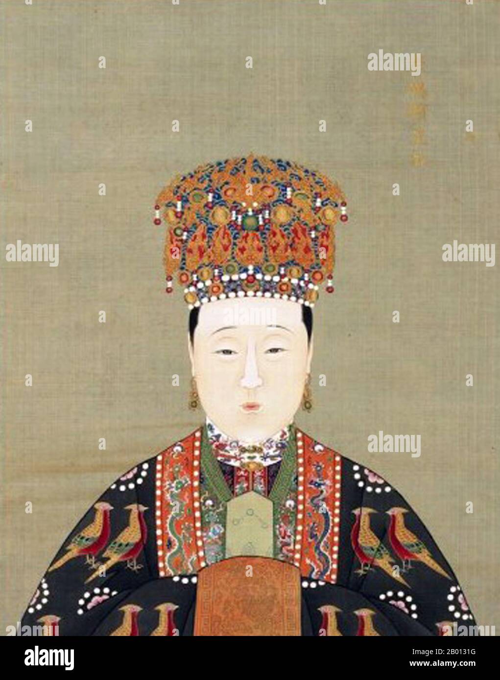 Cina: Imperatrice Xiao Duan Xian (1565-1620), consorte del 14° imperatore Ming Wanli (r. 1572-1620). Pittura a chiocciola sospesa, XVI-XVII secolo. L'imperatrice Xiaoduanxian (morto nel 1620), nome personale Wang Xijie, fu la consorte dell'imperatore Wanli Wanli sulla dinastia Ming. Non gli portava figli, era conosciuta per la sua solenne maniera, la pietà filiale e la crudeltà estrema ai suoi servi, spesso avendo le sue schiere picchiate, talvolta a morte. Divenne la più lunga consorte di imperatrice nella storia cinese. Foto Stock