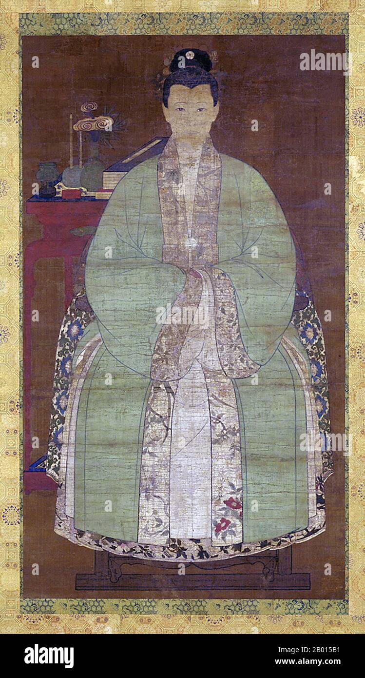 Cina: Ritratto di una signora sconosciuta di rango, Dinastia Ming (1368-1644). Una donna sconosciuta, probabilmente una signora della corte reale, indossando hanfu o abbigliamento cinese dell'era Ming, dipinta da un pittore di corte sconosciuto. Foto Stock