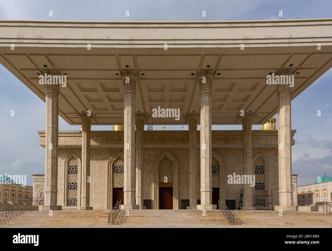 Teheran, Iran - 20 Maggio 2019: Ingresso Di Masoleum Di Ayatollah Ruhollah Khomeini A Teheran, Iran. Foto Stock