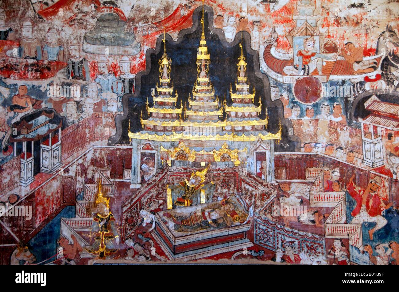 Thailandia: Muro murale del Sud, Wat Buak Khrok Luang, Chiang mai. Wat Buak Khrok Luang, situato in Ban Buak Khrok Luang Moo 1, Chiang mai – Sankamphaeng Road, Chiang mai, è un piccolo e tipico tempio buddista tailandese settentrionale. Si ritiene che sia stato fondato nel 15th ° secolo durante il periodo del regno indipendente LAN Na (1292-1558), ed è stato ampiamente restaurato durante il regno di Chao Kaew Naowarat (r. 1911-1939), l'ultimo re di Chiang mai. Il tempio è principalmente degno di nota per il suo viharn principale, che è puramente LAN Na in ispirazione. Foto Stock