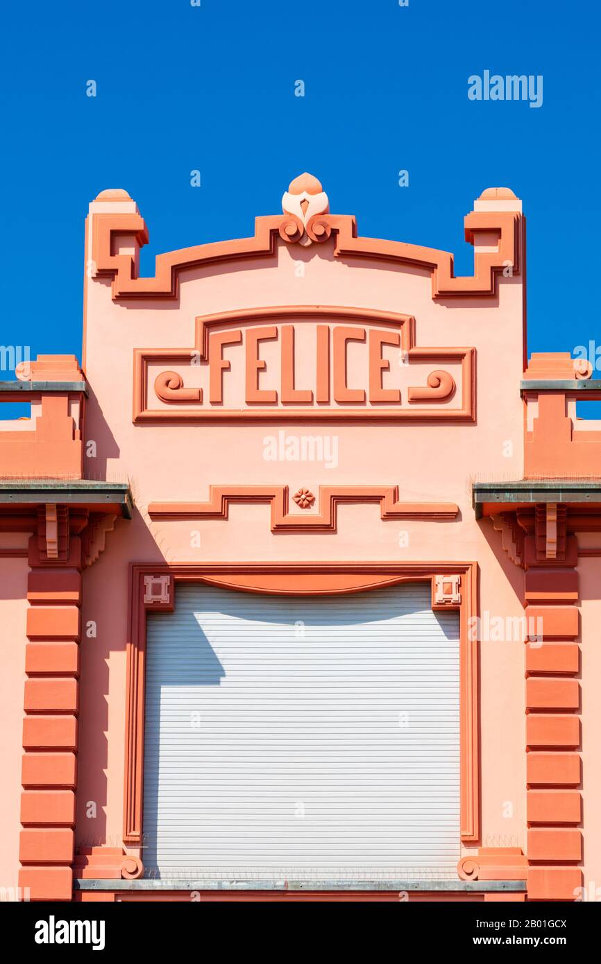 Dettaglio esterno dello stabilimento balneare Art Nouveau Felice di Viareggio, Toscana. Foto Stock