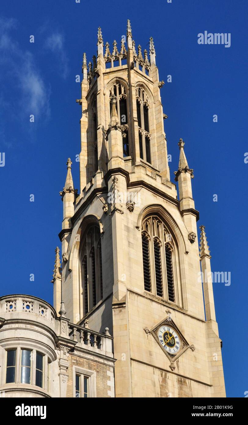 Chiesa di St Dunstan-in-the-West, Fleet Street, Londra, Inghilterra, Regno Unito Foto Stock