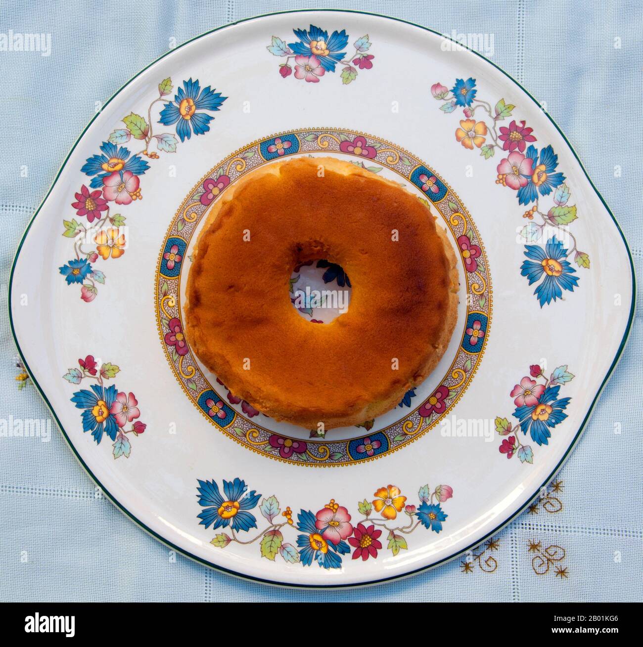 Thailandia: Trang Cake, una specialità locale, Trang Town, provincia di Trang, Thailandia meridionale. Trang è stato un centro commerciale almeno dal i secolo d.C. Crebbe fino alla prosperità tra il VII e il XIII secolo durante il periodo Srivijaya e rimane oggi un'importante città commerciale. Gomma, olio di palma e pesca sono i pilastri dell'economia cittadina. Il turismo sta avendo un impatto crescente poiché la costa delle Andamane e le isole di Trang sono sempre più sviluppate e diffuse. Foto Stock