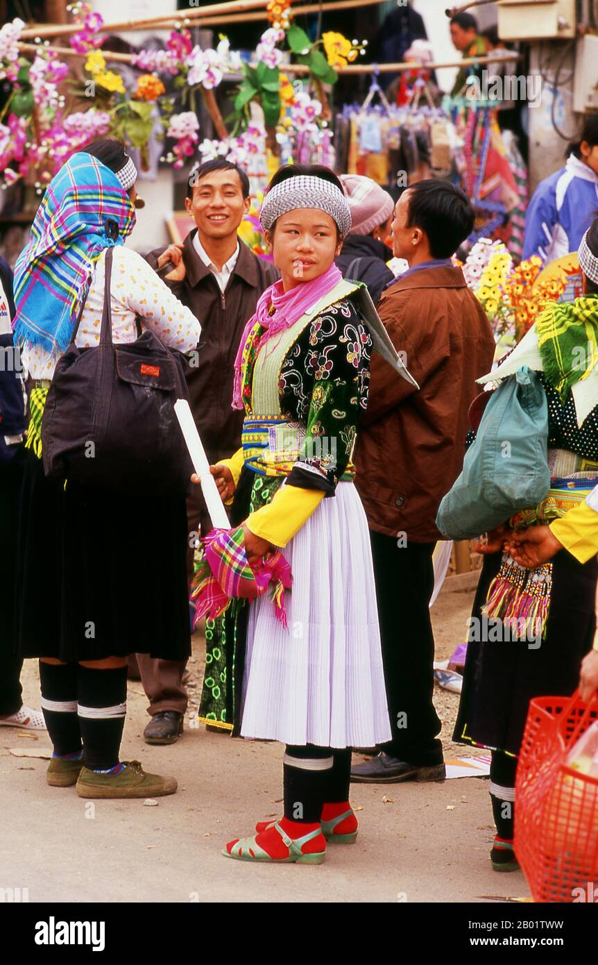 I Nùng sono una minoranza etnica in Vietnam. In Cina, i Nùng, insieme ai  Tày, sono classificati come Zhuang. Si stima che la popolazione della Nùng  sia superiore a 700.000. Si trovano