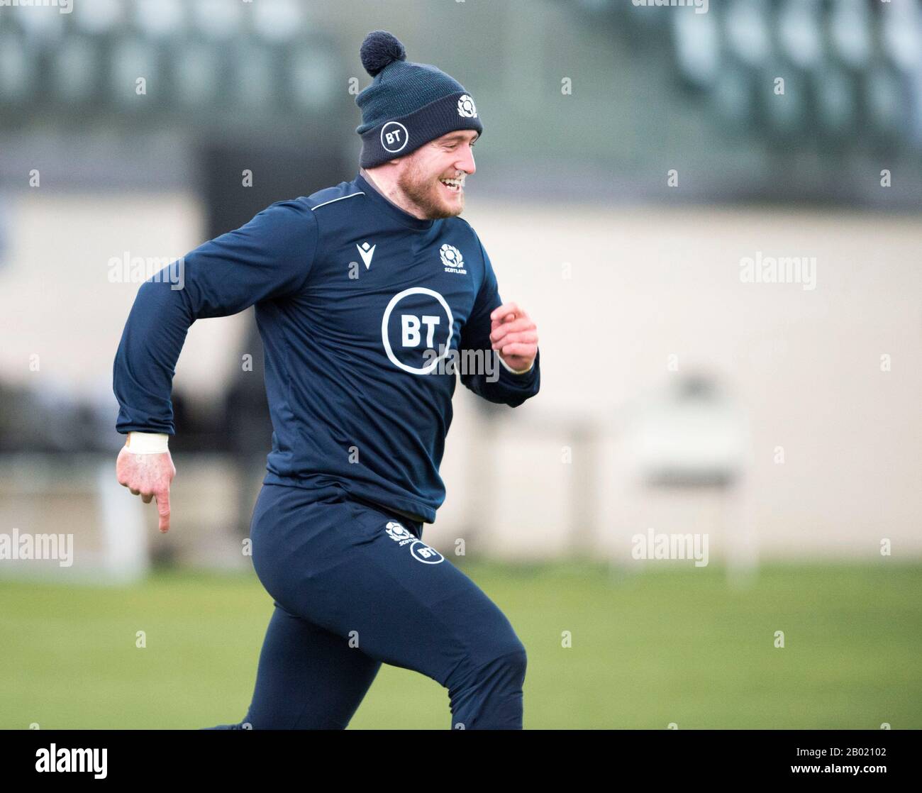 Oriam Sports Center, Campus Riccarton Della Heriot-Watt University, Edimburgo: 18th Febbraio 2020. Scozia rugby sessione di formazione prima della loro partita di Guinness Six Nations contro l'Italia a Roma. Capitano Scozzese Stuart Hogg. Merito: Ian Rutherford/Alamy Live News Foto Stock