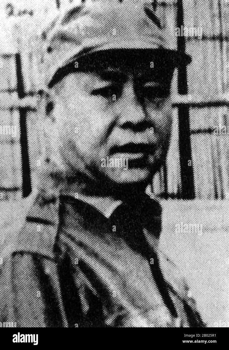 Le truppe nazionaliste cinesi sono entrate in Thailandia nel 1960s e sono state divise in tre gruppi principali. L'esercito KMT 5th, che conta poco meno di 2.000 uomini e comandato dal generale Tuan Shi-wen, ha stabilito un campo armato su Doi Mae Salong vicino alla frontiera birmana nella provincia di Chiang Rai. L'esercito KMT 3rd, che conta circa 1.500 uomini sotto il comando del generale li Wen-huan, ha fatto la sua sede presso l'insediamento remoto e inaccessibile di Tam Ngop, nelle zone più lontane della provincia di Chiang mai. Infine una forza minore di circa 500 uomini, l'unità indipendente KMT 1st sotto il generale ma Ching-kuo, atto Foto Stock