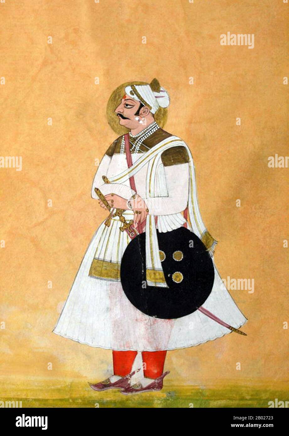 India: Rao Amar Singh di Nagaur, Jodhpur, Rajasthan. Ritratto in miniatura ad acquerello, inizio del XIX secolo. Nagaur (Nāgaur) è una città indiana nello stato del Rajasthan. È la sede amministrativa del distretto di Nagaur. Nagaur si trova circa a metà strada tra Jodhpur e Bikaner. Nagaur o Naga-pur è indicato nel Mahabharata. Il regno di Ahichhatrapur che Arjuna avrebbe conquistato e successivamente offerto al suo Guru Dronacharya, era forse parte dell'area del distretto di Nagaur. Era la capitale dello Jangladesh. La fondazione della città risale al IV secolo a.C. Foto Stock