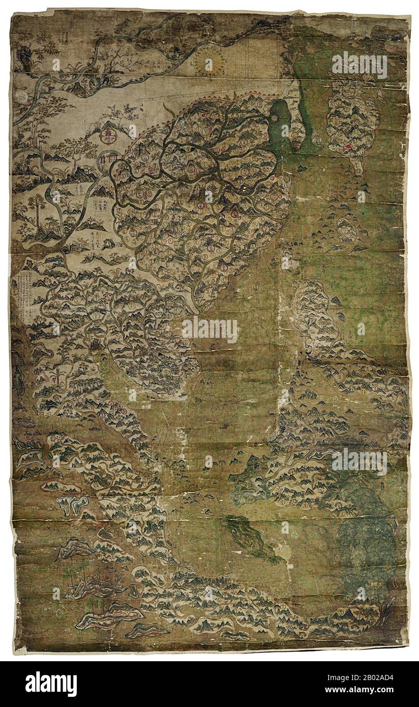 Asia orientale: La "Mappa Selden" che mostra Cina, Corea, parte del Giappone, penisola dell'Indocina, parte delle Filippine, Sumatra, Giava e Borneo. Cina, tarda dinastia Ming, circa 1620 anni Originariamente di proprietà di John Selden, l'avvocato londinese e studioso storico e linguistico, la "Selden Map" fu ospitata presso la Bodleian Library nel 1659. Risalente al tardo periodo Ming, mostra Cina, Corea, Giappone, Filippine, Indonesia, Sud-est asiatico e India meridionale. Le rotte di navigazione con bussola dal porto di Quanzhou sono indicate per l'intera regione. Foto Stock
