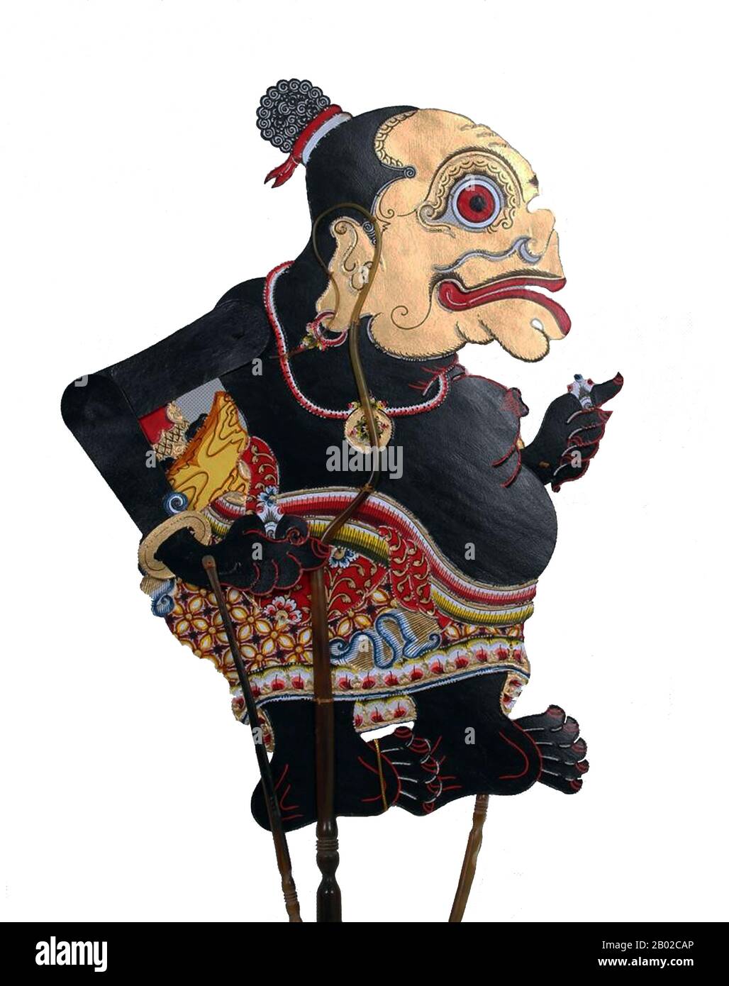 In wayang giavanese (pupazzi d'ombra), il panakawan o panakavan (phanakavhan) sono i servi clown dell'eroe. Quattro sono: Semar (conosciuto anche come Ki Lurah Semar), Petruk, Gareng e Bagong. Semar è la personificazione di una divinità, a volte si dice che sia lo spirito dhanyang o guardiano dell'isola di Giava. Nella mitologia giavanese, le divinità possono manifestarsi solo come esseri umani brutali o altrimenti privi di pretese, e così Semar è sempre ritratto come breve e grasso con un naso gonfio e un'ernia penzolante. I suoi tre compagni sono i suoi figli adottivi, dati a Semar come elettori dalla loro p Foto Stock