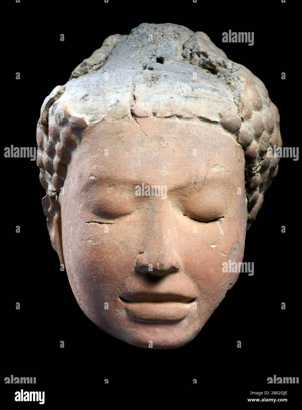 Il periodo di Dvaravati (Thai: ทวารวดี, RTGS: Thawawawadi) è durato dal 6th al 13th secolo. Dvaravati si riferisce sia ad una cultura che ad un conglomerato disparato di principati. Nel 10th secolo, Dvaravati cominciò a venire sotto l'influenza dell'Impero Khmer e la Thailandia centrale fu infine invasa dal re Khmer Suryavarman II nella prima metà del 12th secolo. Haripunchai sopravvisse ai suoi progenitori meridionali fino alla fine del 13th secolo d.C., quando fu incorporato nel regno Lanna. La gente della regione ha usato l'antica lingua del Mon, ma se fossero etnicamente Mo Foto Stock