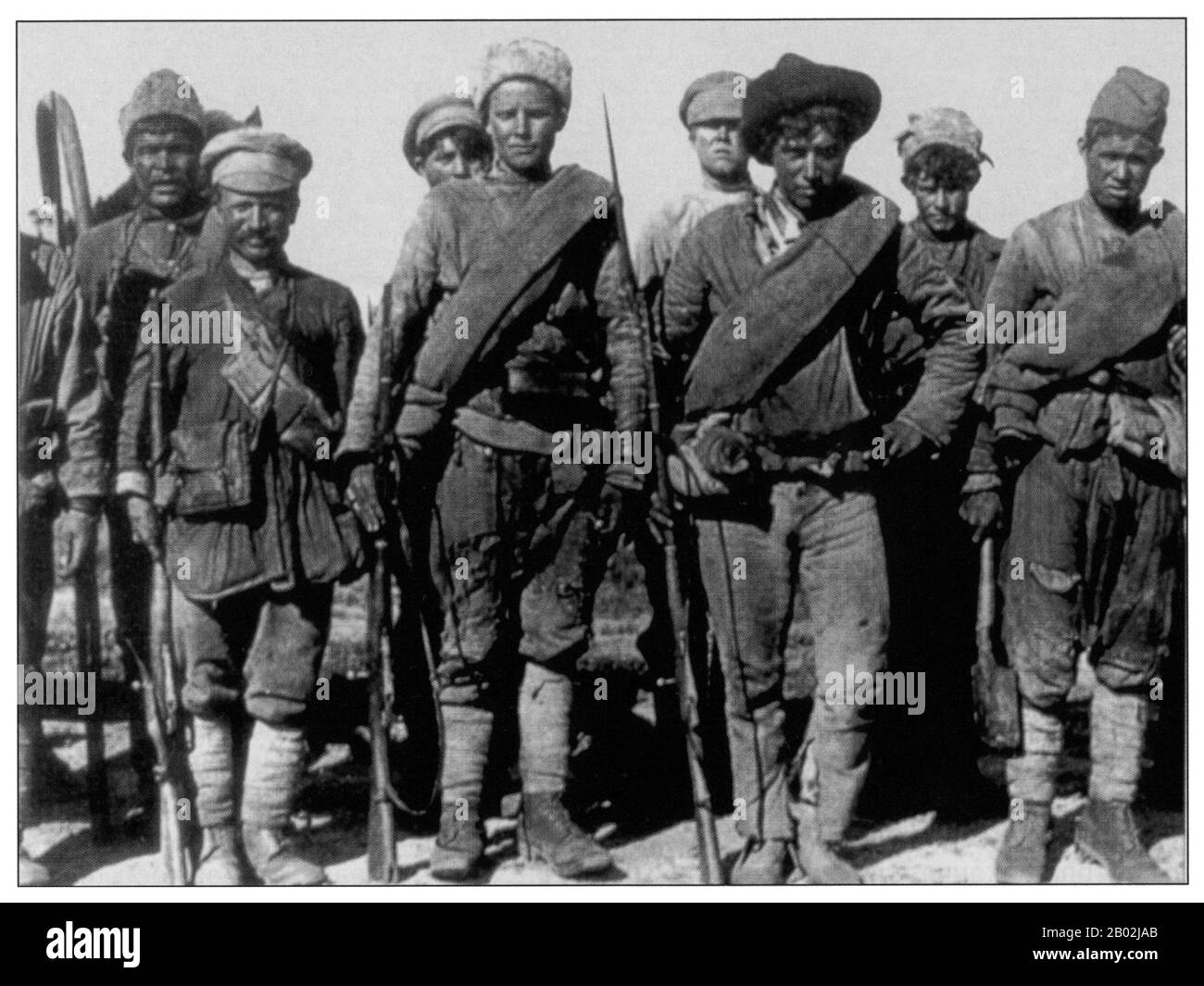 Alexander Vasilyevich Kolchak (Russo: Алекса́ндр Васи́льевич Колча́к, 16 Novembre 4 novembre 1874 – 7 febbraio 1920) fu un esploratore polare e comandante della Marina Russa Imperiale, che combatté nella Guerra Russo-Giapponese e Nella Prima Guerra Mondiale. Durante la guerra civile russa, istituì un governo contro-rivoluzionario in Siberia, in seguito il governo Provvisorio russo, e fu riconosciuto come 'regolo e comandante in capo Di Tutte le Forze terrestri e marine russe' dagli altri leader del movimento Bianco (1918-1920). Il suo governo si trovava a Omsk, nel sud-ovest di Sibe Foto Stock