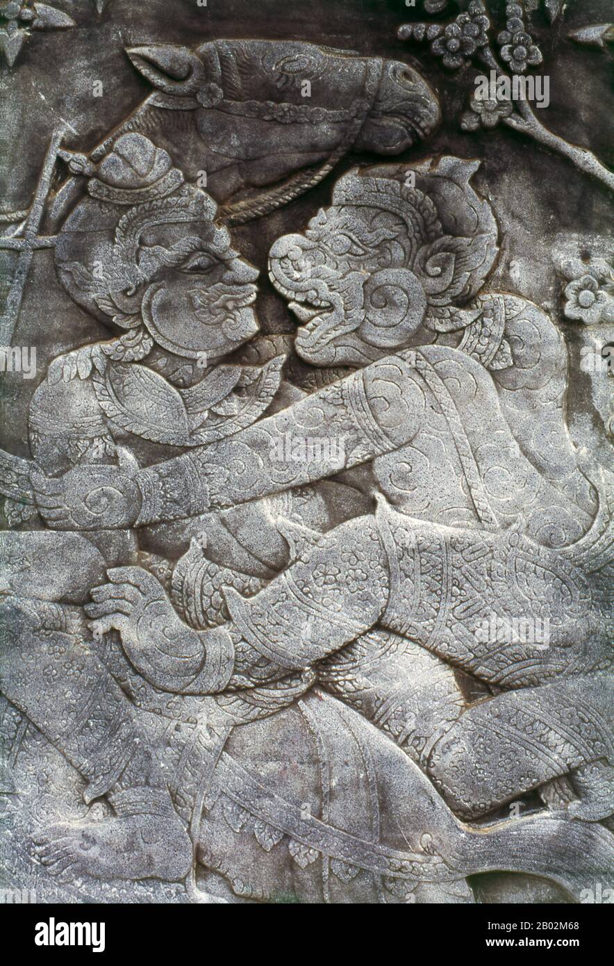 Il Ramayana è una storia vecchia quanto il tempo e - almeno nel subcontinente indiano e attraverso gran parte del sud-est asiatico - di popolarità senza pari. Più di duemila trecento anni fa lo studioso-poeta Valmiki si sedette a scrivere la sua epica definitiva di amore e di guerra. Il poema Valmiki composto è stato progettato il Ramayana, o 'Romance of Rama' in Sanscrito. Nella sua forma attuale, la versione sanscrita consiste di circa 24.000 coppie divise in sette libri. Il Ramakien è la versione tailandese di questo epico e ha un'influenza importante sulla letteratura, l'arte e il dramma tailandese. E' considerata la Nationa Foto Stock