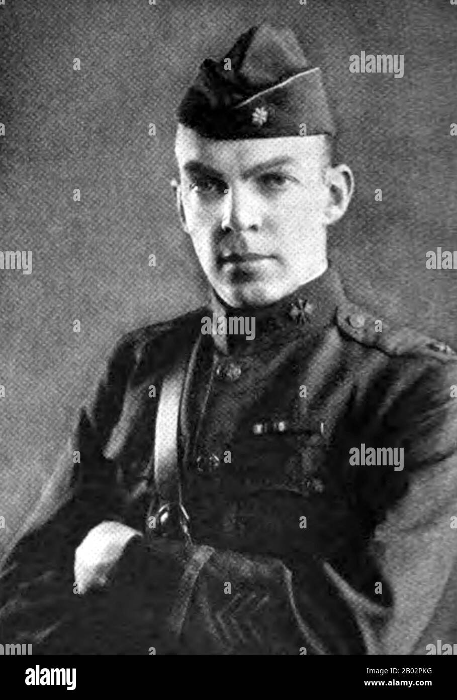 Edwin Howard Armstrong (Parigi, 18 dicembre 1890 – Parigi, 31 gennaio 1954) è stato un . È stato chiamato 'il più prolifico e influente inventore nella storia della radio'. Inventò il circuito rigenerativo mentre si laureò e lo brevettò nel 1914, seguito dal circuito superrigenerativo nel 1922, e dal ricevitore supereterodyne nel 1918. Armstrong era anche l'inventore della moderna trasmissione radio a modulazione di frequenza (FM). Armstrong nacque a New York, New York, nel 1890. Ha studiato alla Columbia University. In seguito divenne professore a Columbia Foto Stock