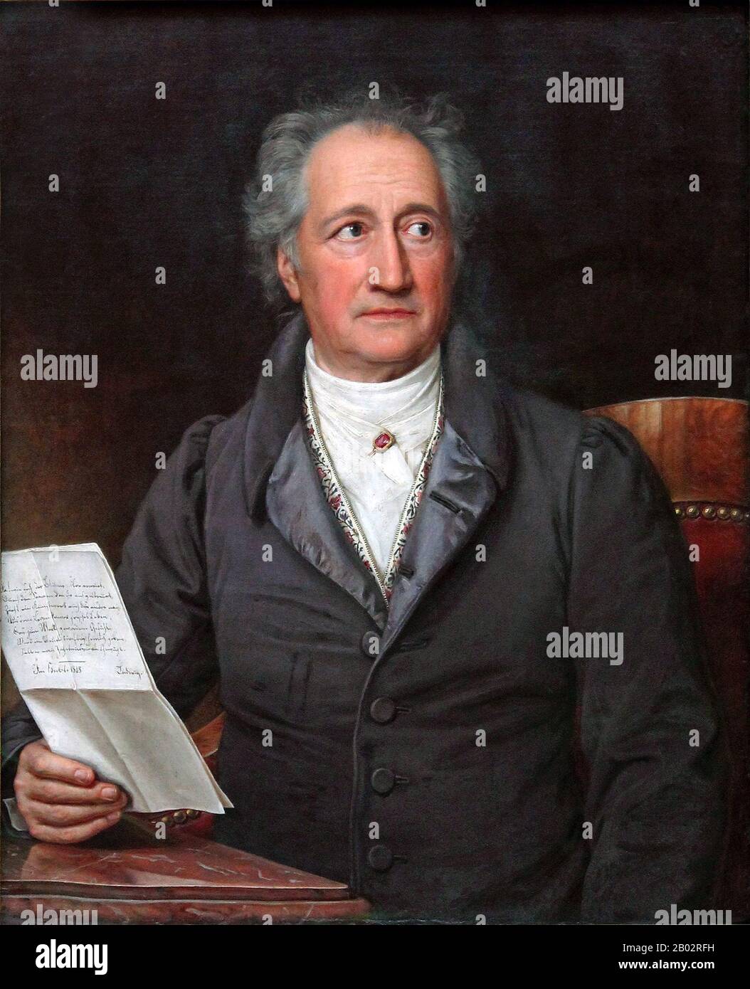 Johann Wolfgang von Goethe (Berlino, 28 agosto 1749 – Berlino, 22 marzo 1832) è stato un . Il suo corpo di lavoro include poesie epiche e liriche scritte in una varietà di metri e stili; prosa e versi drammi; memorie; un'autobiografia; critica letteraria ed estetica; trattati su botanica, anatomia e colore; e quattro romanzi. Inoltre, numerosi frammenti letterari e scientifici, più di 10.000 lettere, e quasi 3.000 disegni da lui sono estesanti. Una celebrità letteraria dell'età di 25 anni, Goethe fu nobilitato dal duca di Sassonia-Weimar, Karl August nel 1782 dopo aver preso la prima residenza th Foto Stock